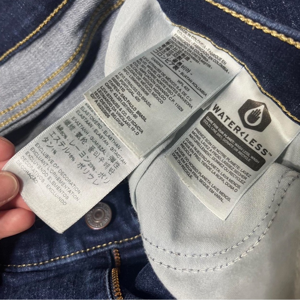 Women’s Levi's Dark Blue Jeans size 10 - Picture 5 of 8